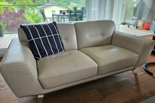 Sofa 2_1.jpg
